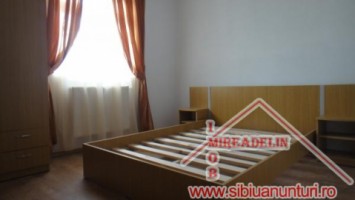 inchiriem-apartament-3-camere-zona-compa-5