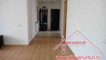 inchiriem-apartament-3-camere-zona-compa-9