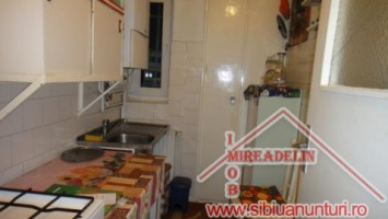 vand-apartament-2-camere-zona-cedonia-6