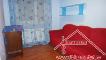 vand-apartament-2-camere-nedecomandate-zona-interex-3