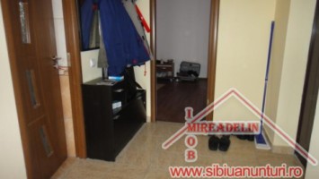 vand-apartament-3-camere-decomandate-zona-interex-6