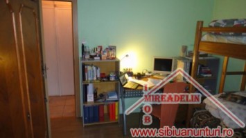 vindem-apartament-3-camere-broscarie-5