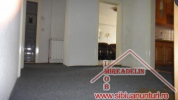 vand-apartament-4-camere-zona-turnisor-soseaua-alba-iulia-2