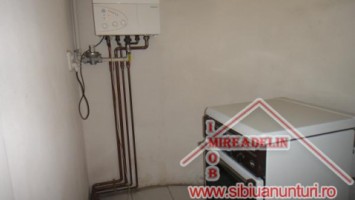 vand-apartament-4-camere-zona-turnisor-soseaua-alba-iulia-9