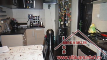 vand-apartament-3-camere-selimbar-4