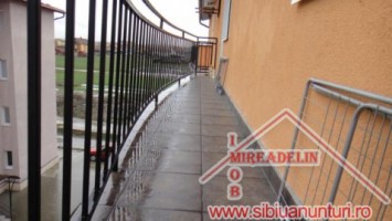 vand-apartament-3-camere-selimbar-8