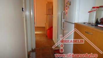 inchiriez-apartament-2-camere-cedonia-1