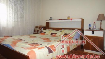 inchiriez-apartament-2-camere-vasile-aaron-1