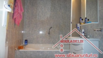 inchiriez-apartament-2-camere-vasile-aaron-3