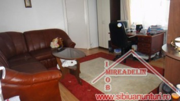 vand-apartament-2-camere-terezian-2