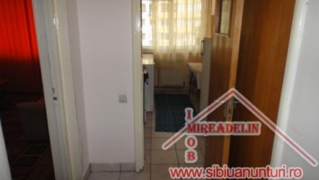 inchiriem-apartament-2-camere-zona-m-viteazu-2