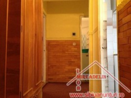 inchiriez-apartament-2-camere-decomandate-vasile-aaron-2