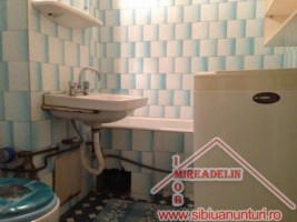 inchiriez-apartament-2-camere-decomandate-vasile-aaron-3