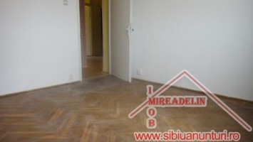 inchiriez-apartament-4-camere-vasile-aaron-4