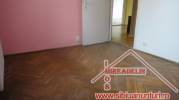 inchiriez-apartament-4-camere-vasile-aaron-5