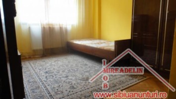 inchiriez-apartament-4-camere-semaforului-6