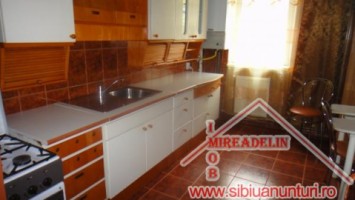 inchiriez-apartament-4-camere-semaforului-7