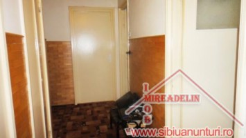 vand-apartament-2-camere-zona-cedonia-2