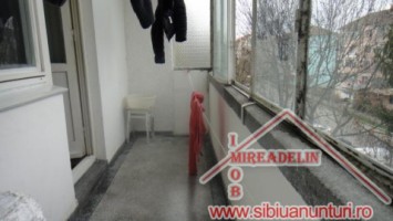 vand-apartament-2-camere-zona-cedonia-5