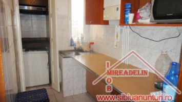 inchiriez-apartament-2-camere-hipodrom-iv-2