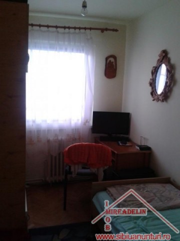 inchiriez-apartament-3-camere-mihai-viteazu-4