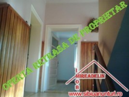 vand-apartament-3-camere-la-casa-stefan-cel-mare