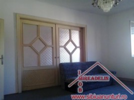 vand-apartament-3-camere-la-casa-stefan-cel-mare-3