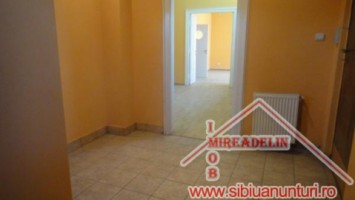 vand-apartament-2-camere-8044-mp-nicolae-balcescu-1