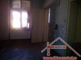 vindem-apartament-la-casa-6-camere-ultracentral-9