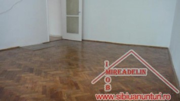 vand-apartament-2-camere-vasile-milea-2