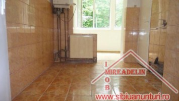 vand-apartament-2-camere-vasile-milea-5