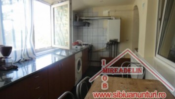 vand-apartament-2-camere-decomandate-zona-ciresica-4