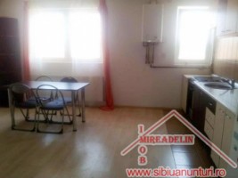 inchiriem-apartament-la-mansarda-cartier-valea-aurie-2