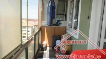 vand-apartament-2-camere-zona-rahova-3