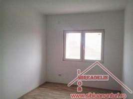 vand-apartament-3-camere-vasile-aaron-2