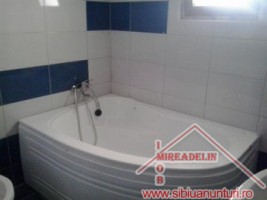 vand-apartament-3-camere-vasile-aaron-6