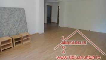 inchiriez-apartament-3-camere-central-2