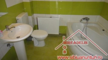 inchiriez-apartament-3-camere-central-5