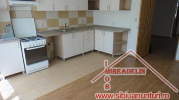 inchiriez-apartament-3-camere-central-7