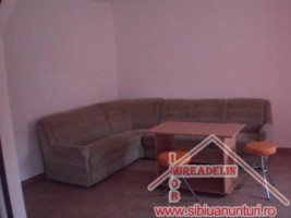 inchiriez-apartament-2-camere-la-mansarda-terezian-2