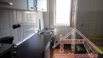 vand-apartament-2-camere-hipodrom-ii-4