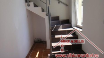 inchiriez-apartament-3-camere-zona-piata-cluj-7