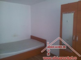 inchiriez-apartament-3-camere-ciresica-2