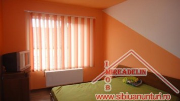 inchiriez-apartament-de-lux-3-camere-strand-2