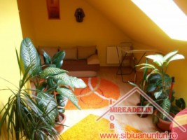 vand-apartament-4-camere-la-mansarda-pe-2-niveluri-zona-mall-9