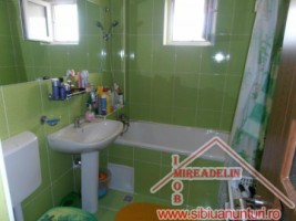 vand-apartament-4-camere-la-mansarda-pe-2-niveluri-zona-mall-5