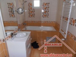 vand-apartament-4-camere-mihai-viteazu-6