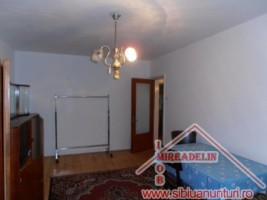 inchiriez-apartament-3-camere-strand-2