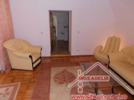 inchiriez-apartament-3-camere-la-casa-ultracentral-2