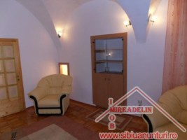 inchiriez-apartament-3-camere-la-casa-ultracentral-4